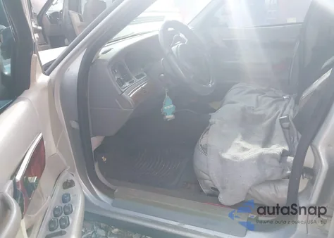 2000 Mercury Grand Marquis Ls z USA, uszkodzony, nr VIN 2MEFM75W3YX604349